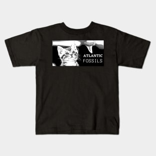 Kitten and Atlantic Fossils Shark Tooth Kids T-Shirt